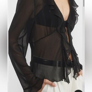 Chocolate brown Aritzia Frenchy top 🍫